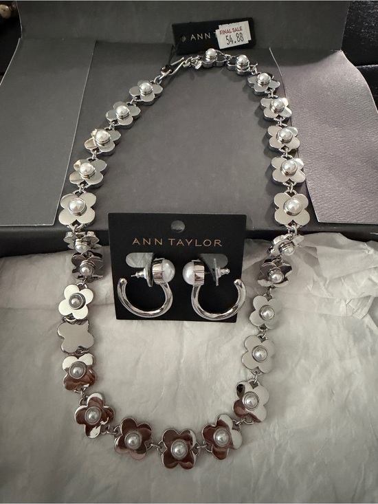 Ann Taylor Jewelry - Ann Taylor Silver Floral Necklace and Hoop Earring Set